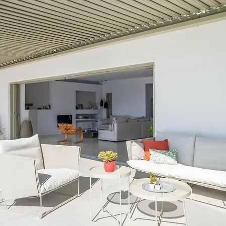 Kairos - Restful Break * Kamari (Paros)